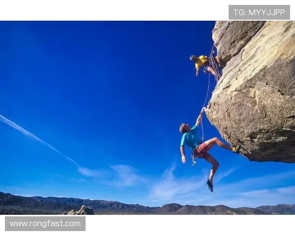 北京攀岩队荣获攀岩节奏排行榜第三名展现实力与团队精神