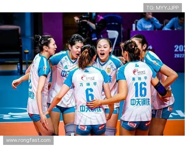 上海排球队在世锦赛积分榜上以86分稳居第一名展现强劲实力