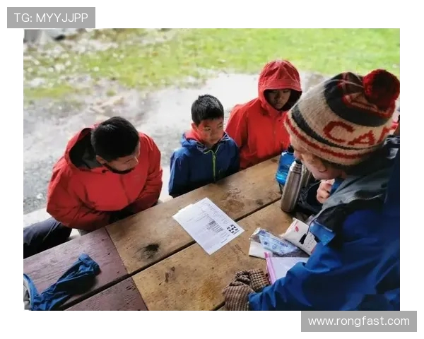 南京攀岩队团队协作表现的数据分析与提升策略探讨