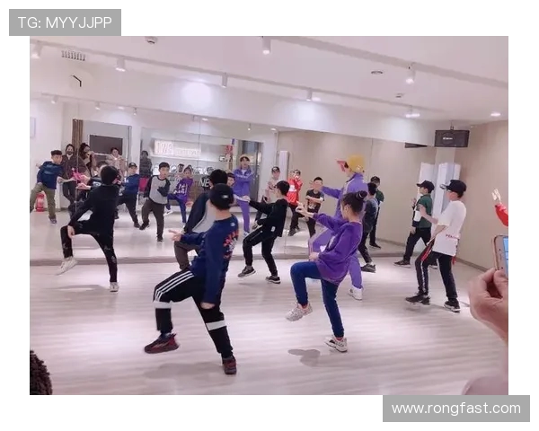 深圳街舞队与西安街舞队赛后复盘团队协作的精彩瞬间与经验分享