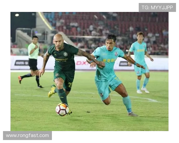 2018年绿城与黄海激战回顾双方精彩表现与赛季影响分析