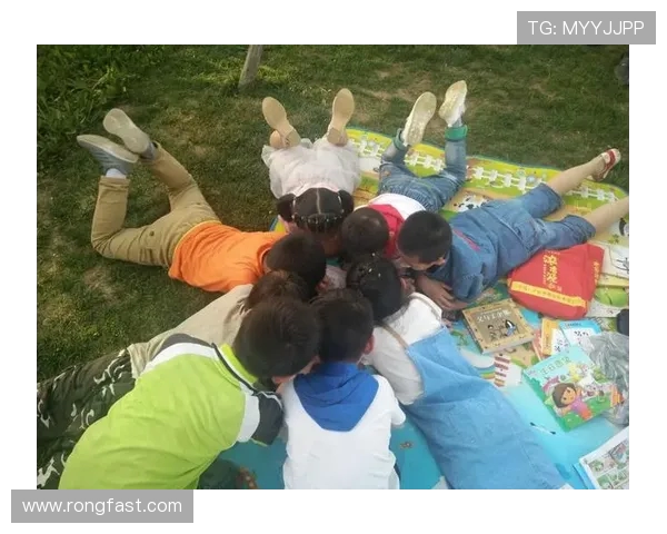 基米希的足球之路：从天才少年到世界级中场的成长历程与成就分析