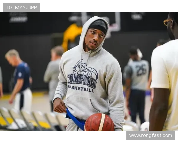 德马尔德罗赞的篮球之路与职业生涯的辉煌成就探讨