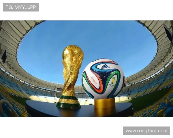 比利时与塞尔维亚激战正酣足球盛宴引发球迷热情高涨 比利时与塞尔维亚激战正酣足球盛宴引发球迷热情高涨