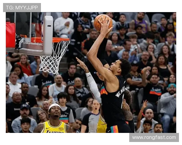 湖人对阵马刺精彩赛事现直播全程回顾与分析