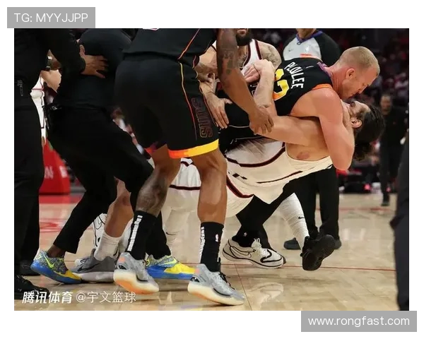 火箭队与雷霆队季后赛精彩瞬间回顾与分析