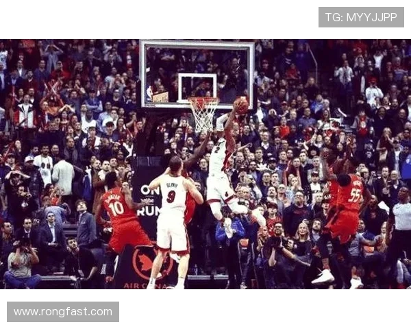 猛龙勇士总决赛第三场激战回顾与精彩瞬间分析