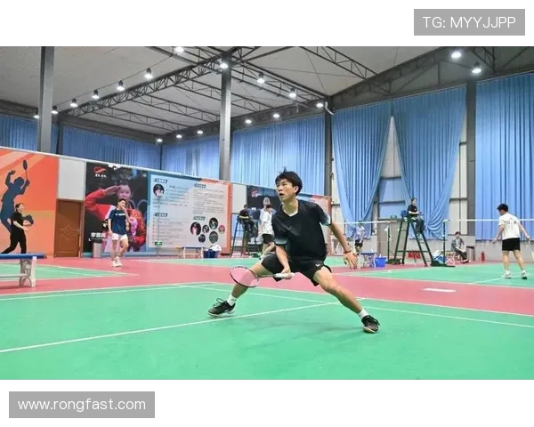 重庆羽毛球队荣登全国羽毛球意识排行榜第七名展现实力与潜力