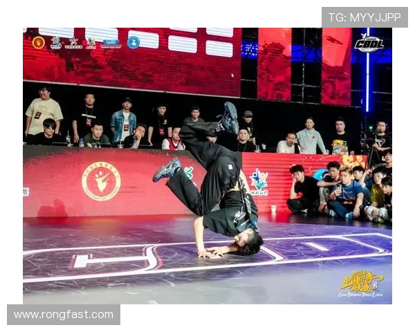 武汉街舞队在全国街舞大赛中的精彩表现与状态分析