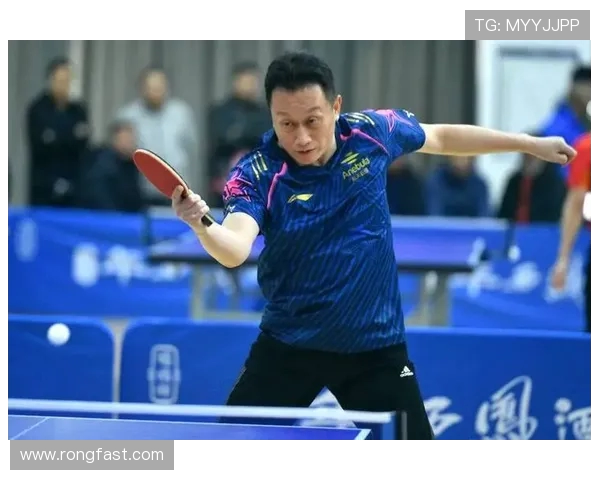 成都乒乓球队以67分稳居大师赛积分榜首位展现强劲实力